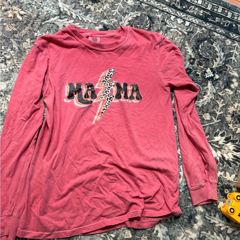 Mama tee modern mom designs